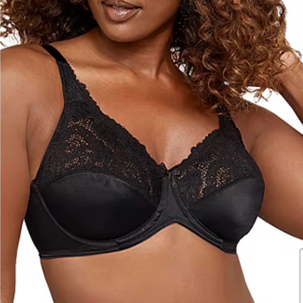 NWOT Lillyette Black Lace Underwire Bra